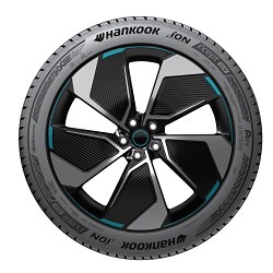 Hankook (275/40R21XL 107V HAN WINTER ION I*CEPT SUV IW01A BW) Hankook (275/40R21XL 107V HAN WINTER ION I*CEPT SUV IW01A BW) - Image 1